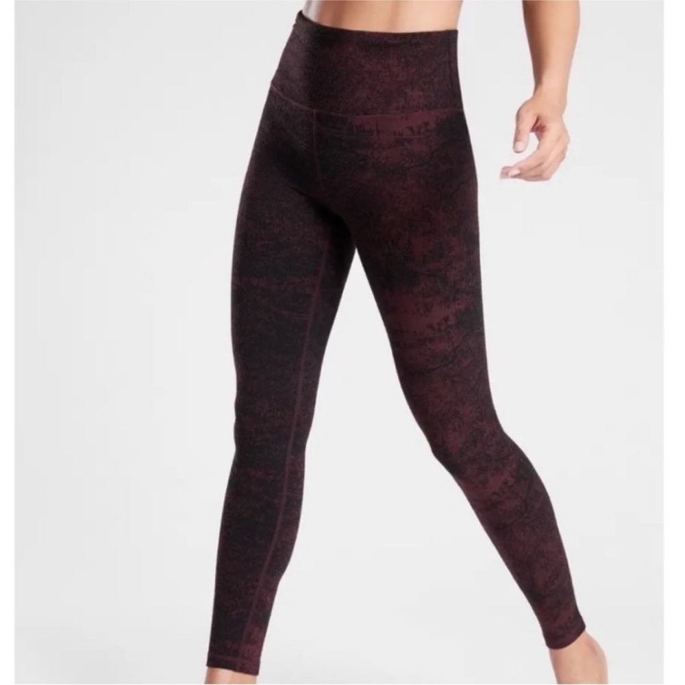 Athleta Deep Burgundy Elation Glades 7/8 Tight, Size M